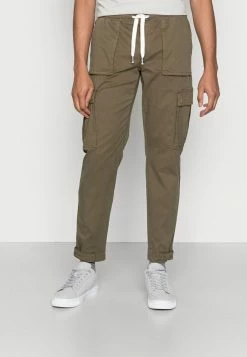 Redefined Rebel REMINGTON PANTS UNISEX - Cargo Trousers - Dark Olive