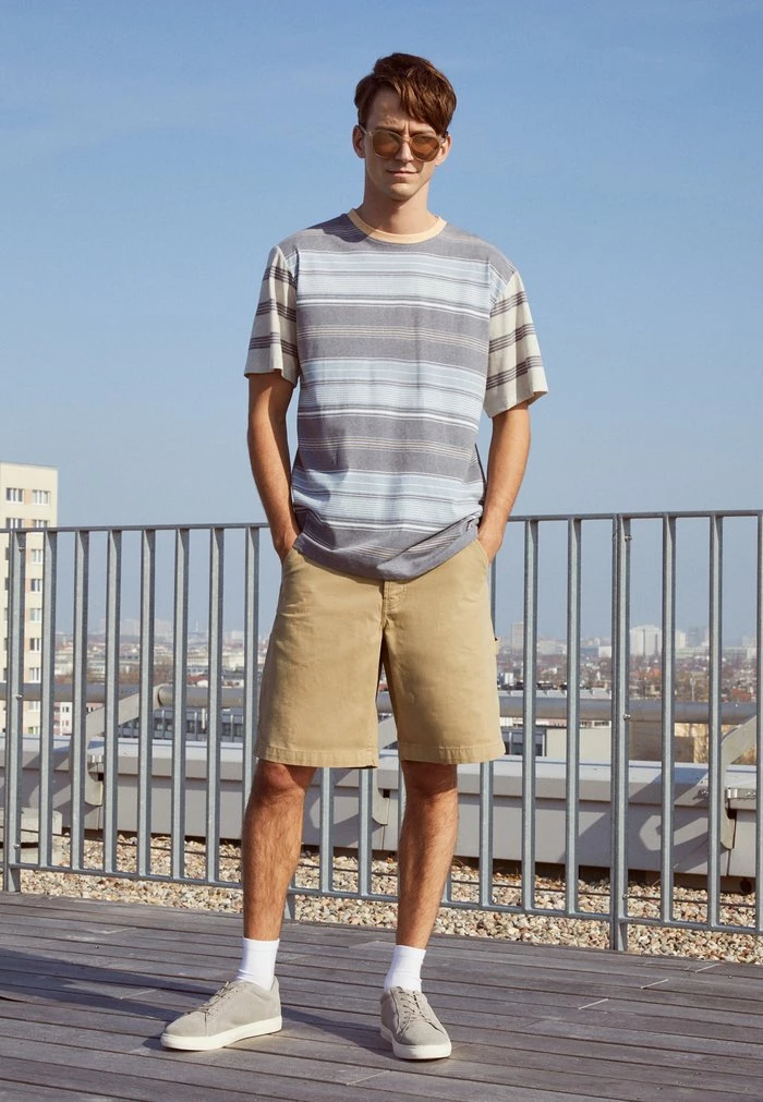 HECTOR TEE UNISEX - Print T-shirt - navy blazer