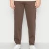 Redefined Rebel VALENTIN PANTS - Tracksuit Bottoms - Chocolate Brown