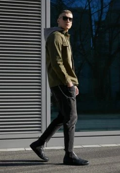 Redefined Rebel ROGER UNISEX - Light Jacket - Dark Olive