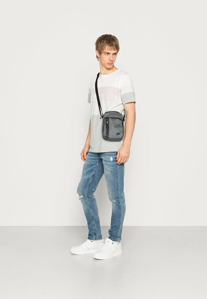 DEXTER TEE - Print T-shirt - bracken