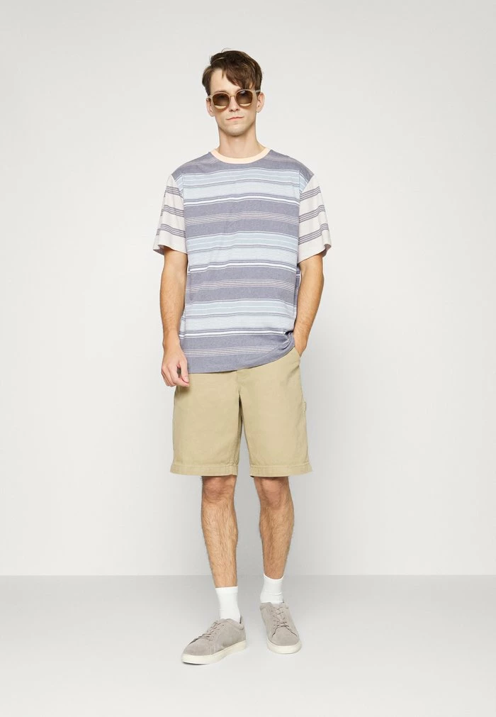 HECTOR TEE UNISEX - Print T-shirt - navy blazer