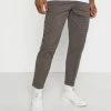 Redefined Rebel RRERCAN - Chinos - Brown