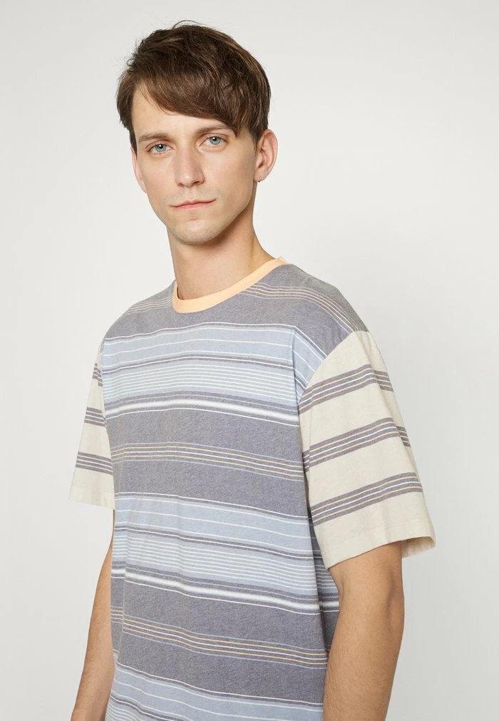 HECTOR TEE UNISEX - Print T-shirt - navy blazer