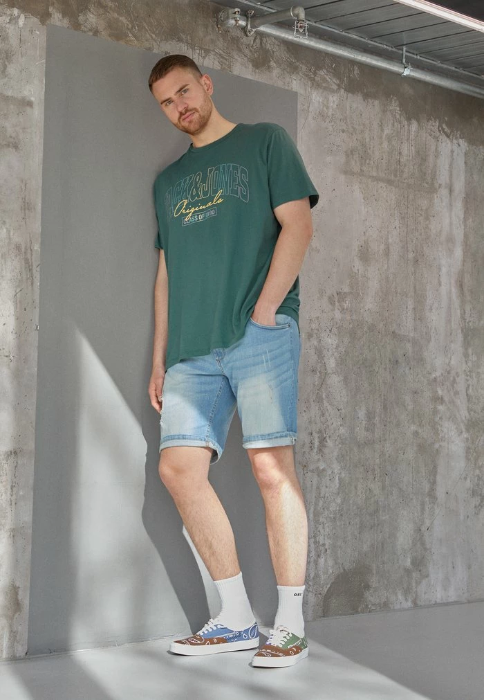 OSLO DESTROY PLUS - Denim shorts - skyway blue